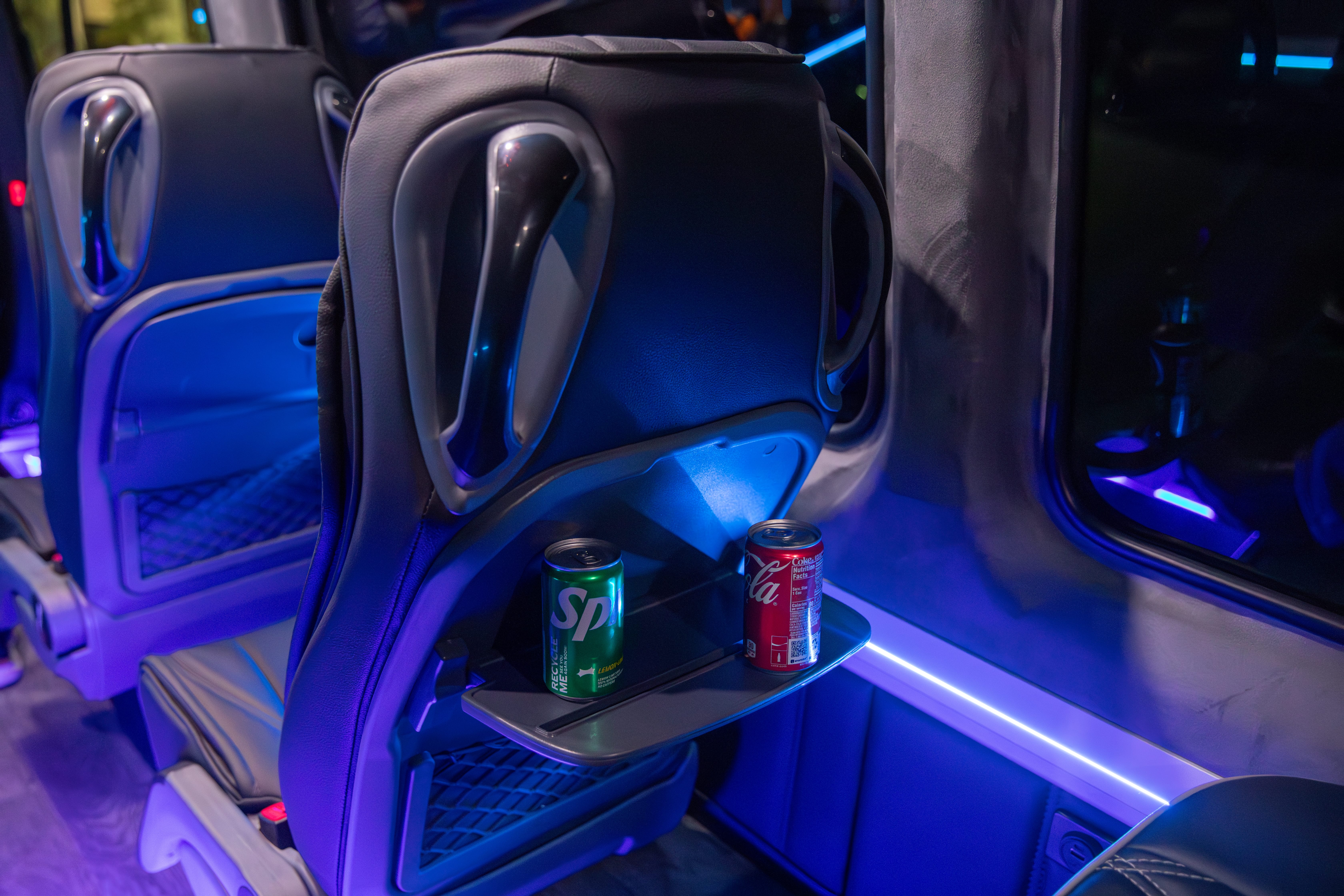 MERCEDEZ-BENZ SPRINTER 2500 14 PASSENGER Image 61